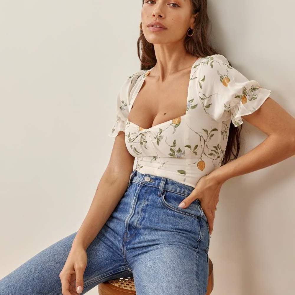 Reformation “Delevan” top in size 6. Color: Citron. New with tags